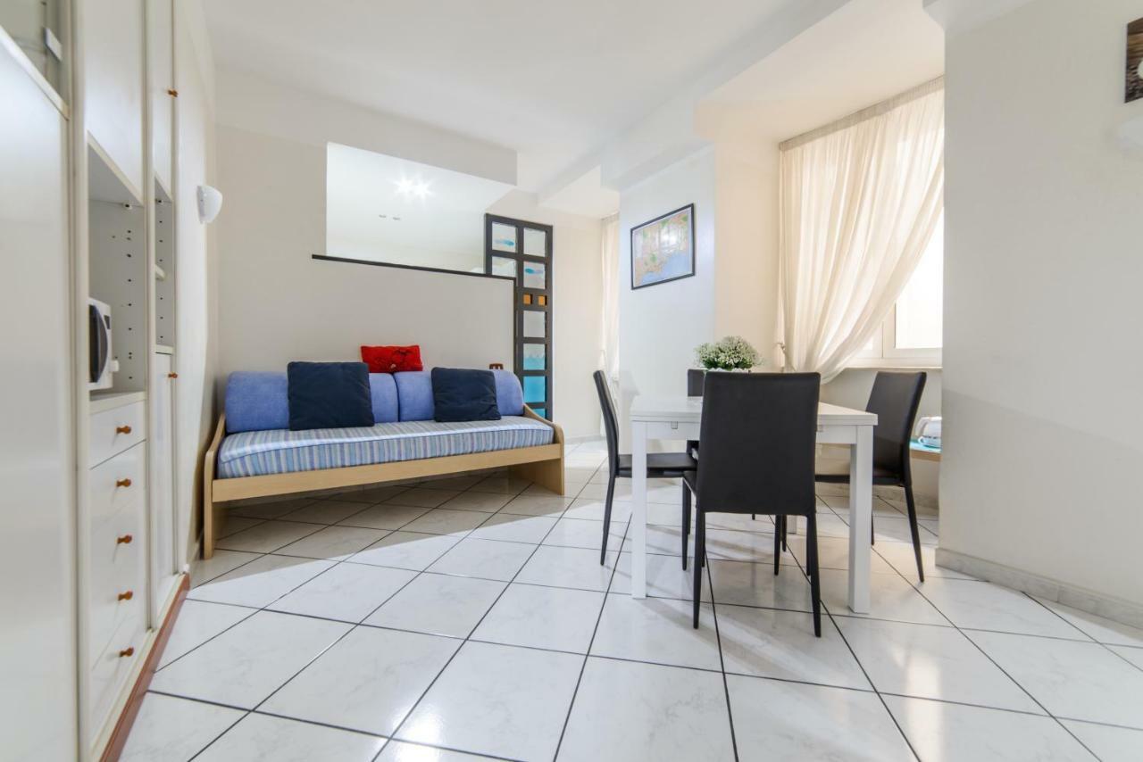 Aldo'S Holiday House Νάπολη Εξωτερικό φωτογραφία